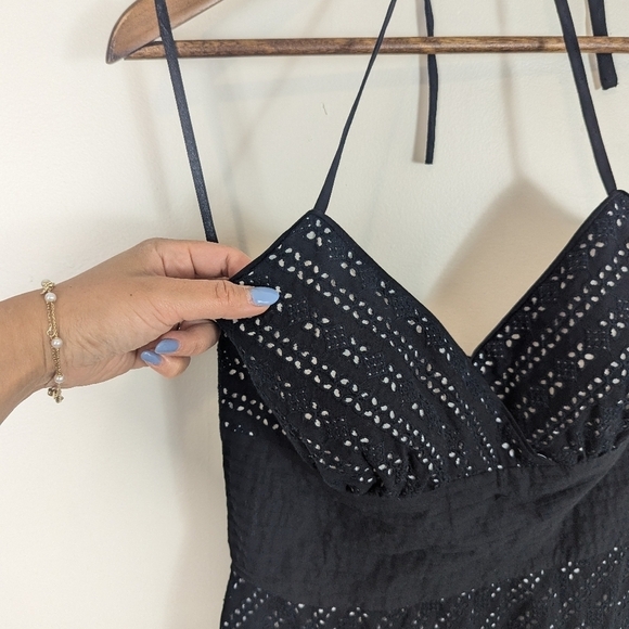 VINTAGE Y2K White House Black Market Black Eyelet Halter Little Black Dress - Picture 3 of 5